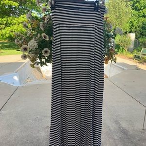 Black and White Stripped Maxi Skirt